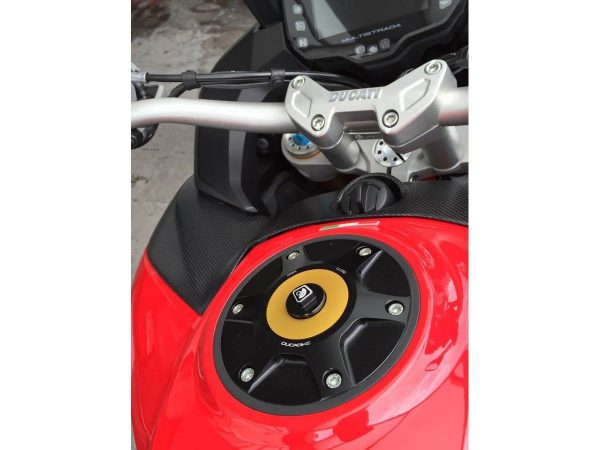 Multistrada/Hypermotard/Diavel Gas Cap, Carbon Fiber Key – TSB03 DBK/Ducabike