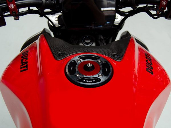 Ducati Gas Cap with carbon fiber key - TSB07 DBK - Image 9