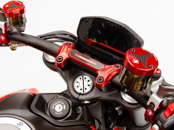 Monster 937 Handlebar Top Clamp – BM16 DBK