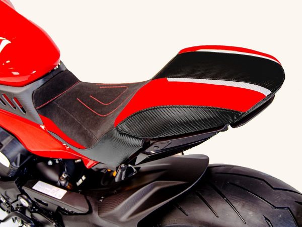 Ducati Diavel V4 Seat Cover – CSDV4C01 DBK