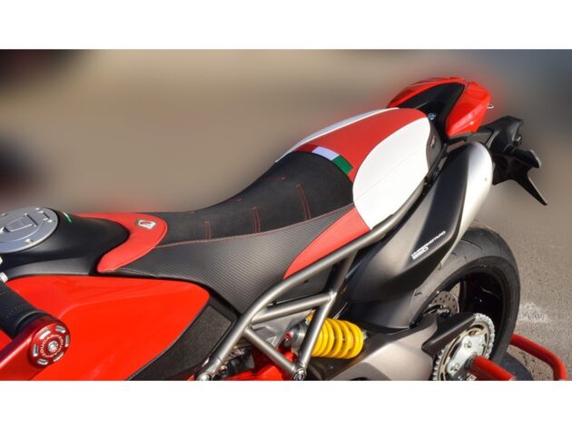 cshmc02-dbk-Hypermotard-950-Seat-Cover