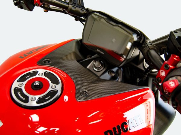 Diavel V4 Carbon Fiber Tank Cover, Matte – CRB81O DBK/Ducabike