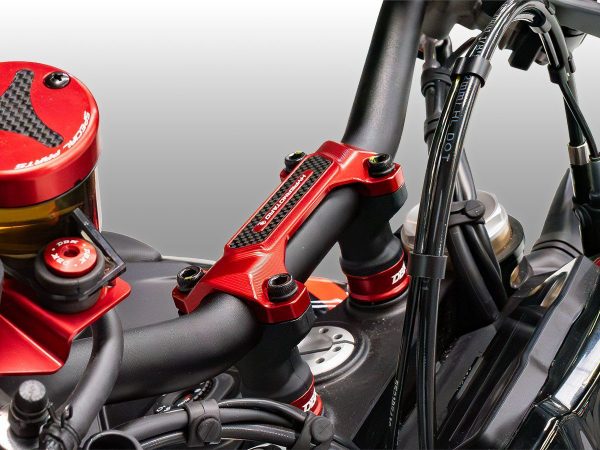 Hypermotard 698 Handlebar Top Clamp – BM22 DBK