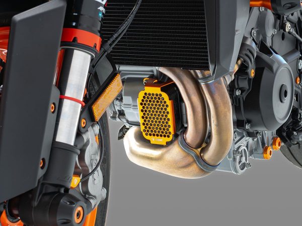 KTM 990 Duke Oil Radiator Guard – GR32 DBK