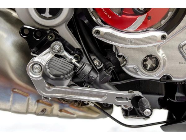 Diavel 1260 Adjustable Rearsets – PRDV12601 DBK/Ducabike