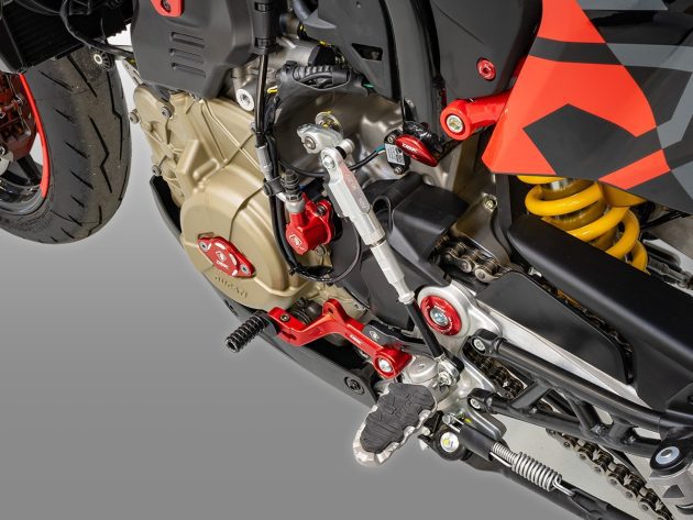 Hypermotard 698 Reverse Shift Kit - RPRC08 DBK