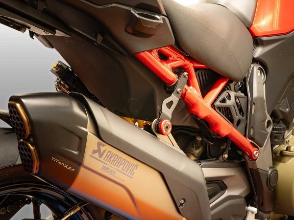 Multistrada V4 Exhaust Bracket - SS05 DBK